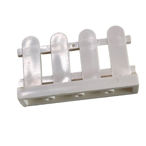 Lego White Picket Fence 1 x 4 x 2 Replacement Part Building Blocks 33303 u - Picture 2 of 3
